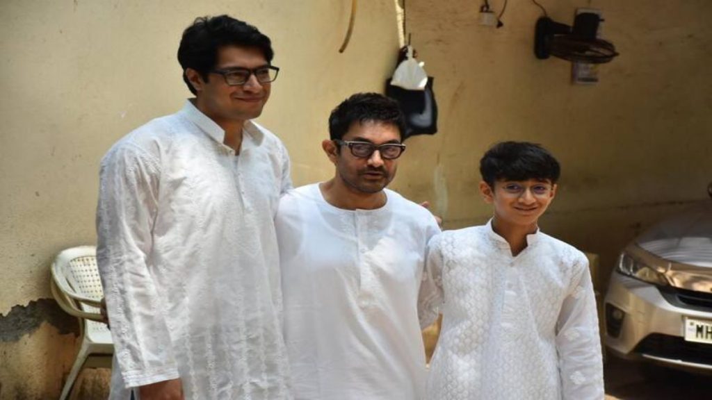EID पर दोनों बेटों के साथ ट्विनिंग करते नजर आए Aamir Khan, पैपराजी को बांटी मिठाई ... - Lalluram