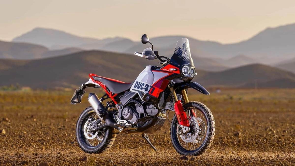 दमदार इंजन के साथ लॉन्‍च हुई Ducati DesertX Rally बाइक, 23.7 लाख रुपए है शुरुआती कीमत, जानें क्या है खास