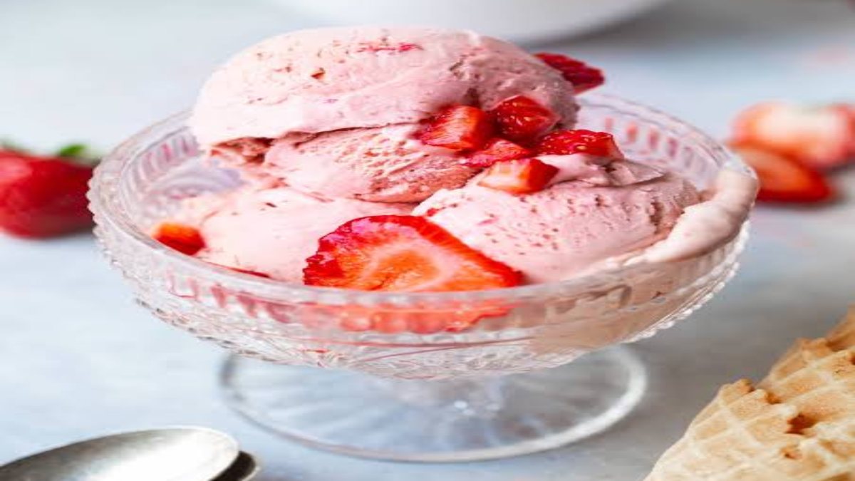Today’s Recipe : ठंडी में राहत देगी स्ट्रॉबेरी आइसक्रीम, बड़ी आसानी से घर पर बनाएं …
