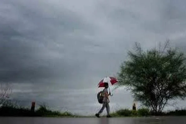 दिल्ली समेत उत्तर भारत में होगी झमाझम बारिश, आंधी तूफान ,ओले गिरने की भी चेतावनी