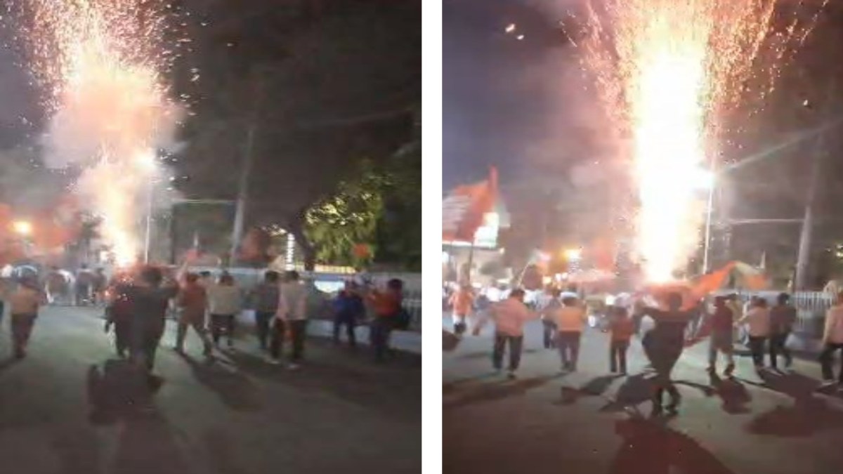 उत्साह या पागलपन: CM के रोड शो में बीजेपी कार्यकर्ता ने सिर पर रखकर फोड़े पटाखे, VIDEO वायरल