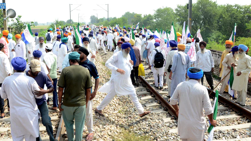पंजाब में किसान आंदोलन, 4 मई तक 46 ट्रेनें रद्द, कई ट्रेनों के रूट डायवर्ट