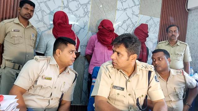 NEET Exam 2024 : ओडिशा के भद्रक में फर्जी उम्मीदवार समेत तीन गिरफ्तार