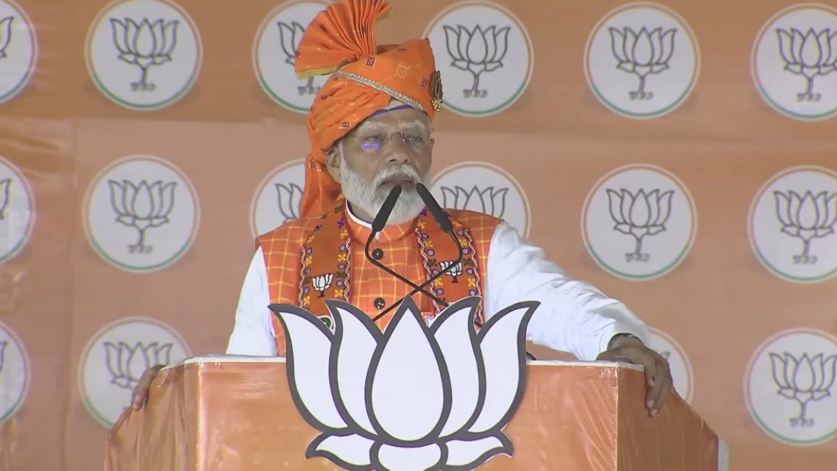 PM Modi Visit Dhar: ‘मोदी जिंदा है’, धार में प्रधानमंत्री की हुंकार, कहा- मोदी 400 सीटें इसलिए मांग रहा है ताकि…!