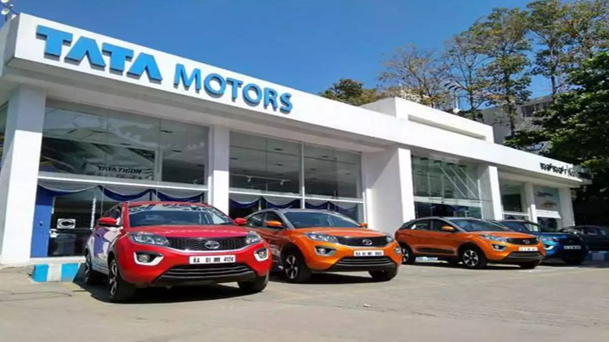 Tata Motors ने अप्रैल महीने में की बंपर बिक्री, 30 दिन में बेचीं इतने हजार गाड़ियां