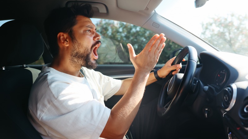 Road Rage: रोड रेज क्या है और इससे कैसे बच सकते हैं ? सड़क पर इन बातों का रखें खास ख्याल