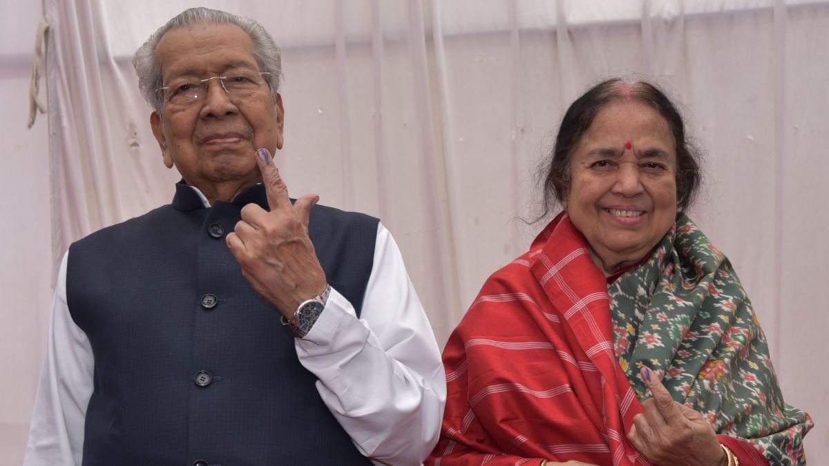 लोकसभा चुनाव 2024 : प्रदेश के प्रथम नागरिक के साथ पूर्व मुख्यमंत्री भूपेश बघेल, मंत्री नेताम ने किया मतदान…