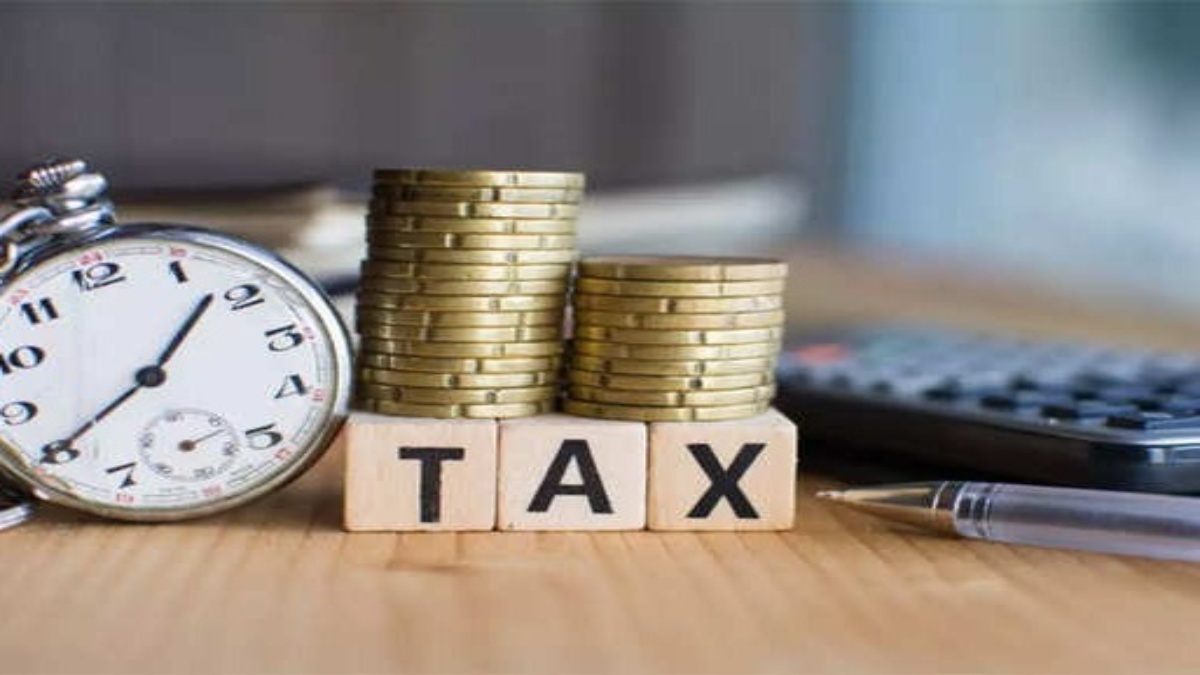 Income Tax Saving Tips: क्या आपको भी बचाना है इनकम टैक्स, एक क्लिक में जानिए तरीका