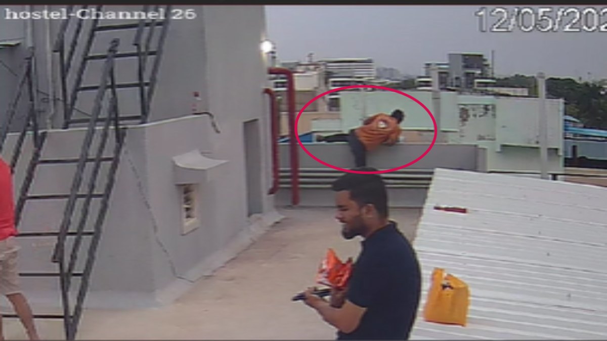 सुसाइड का लाइव वीडियोः युवक ने छत से कूदकर दे दी जान, Video Viral