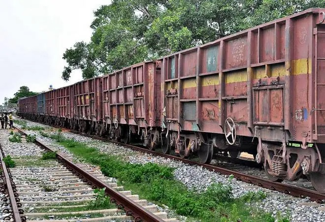 Rajasthan News: जाको राखे साईयांः मां के सामने दो साल के बच्चे के ऊपर से गुजर गई ट्रेन