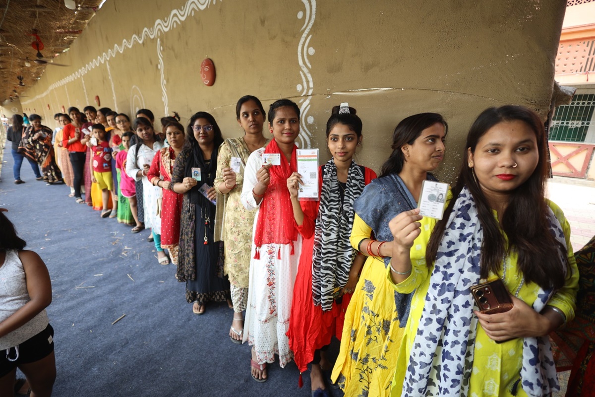 Lok Sabha Election 2024 Phase 3 Voting: शाम पांच बजे तक 60.19 प्रतिशत मतदान, असम में 74.86% लोगों ने डाला वोट, यहां देखें सभी राज्यों के आंकड़े
