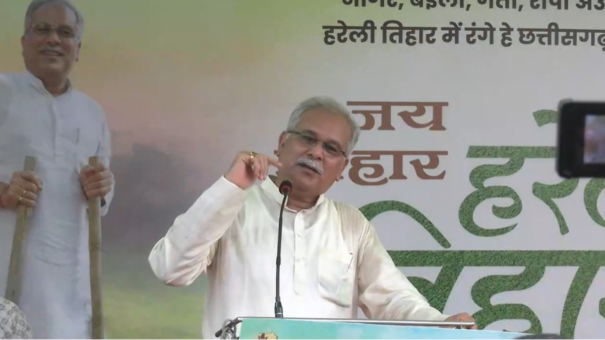 पुत्र चैतन्य की गिरफ्तारी पर पूर्व सीएम ने कसा तंज, कहा- इनके दिमाग में बसा हुआ है भूपेश बघेल का डर…