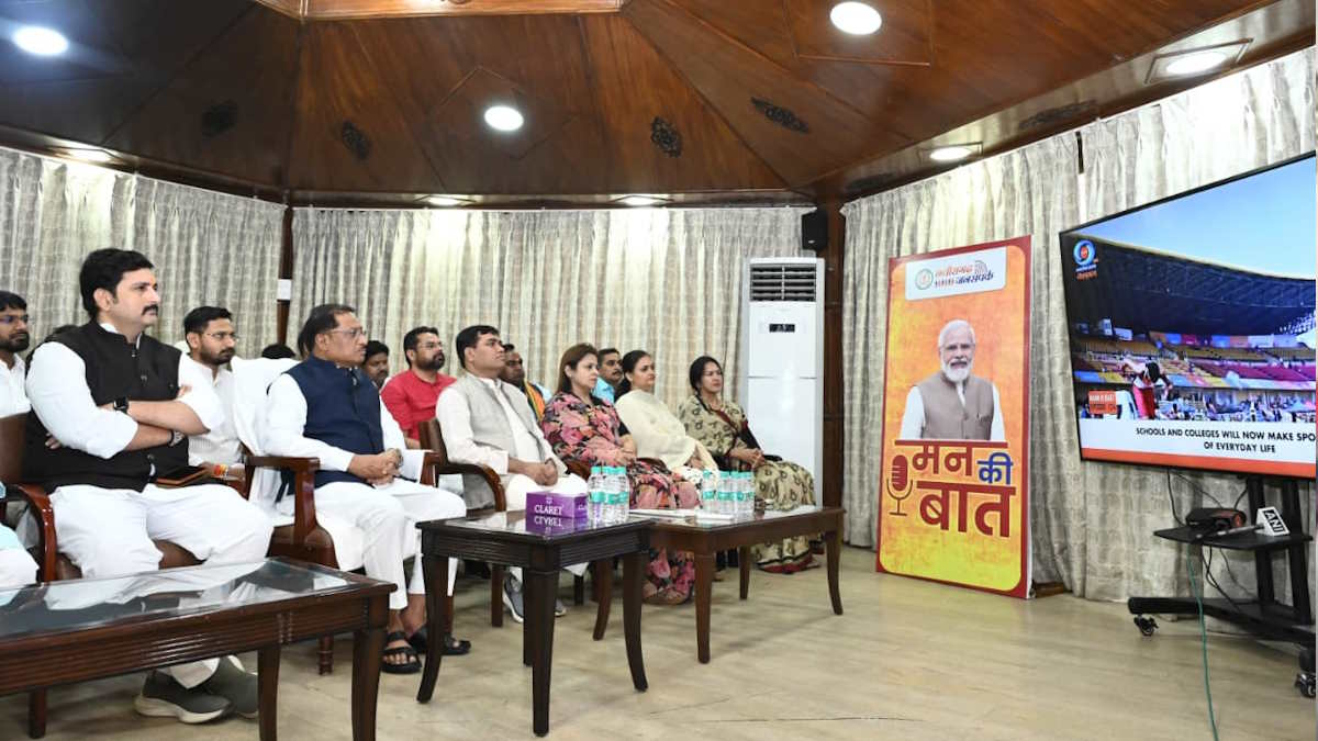 ‘मन की बात’ में पीएम मोदी ने किया बिल्हा की सफाई दीदियों का जिक्र, मुख्यमंत्री साय ने दी बधाई…