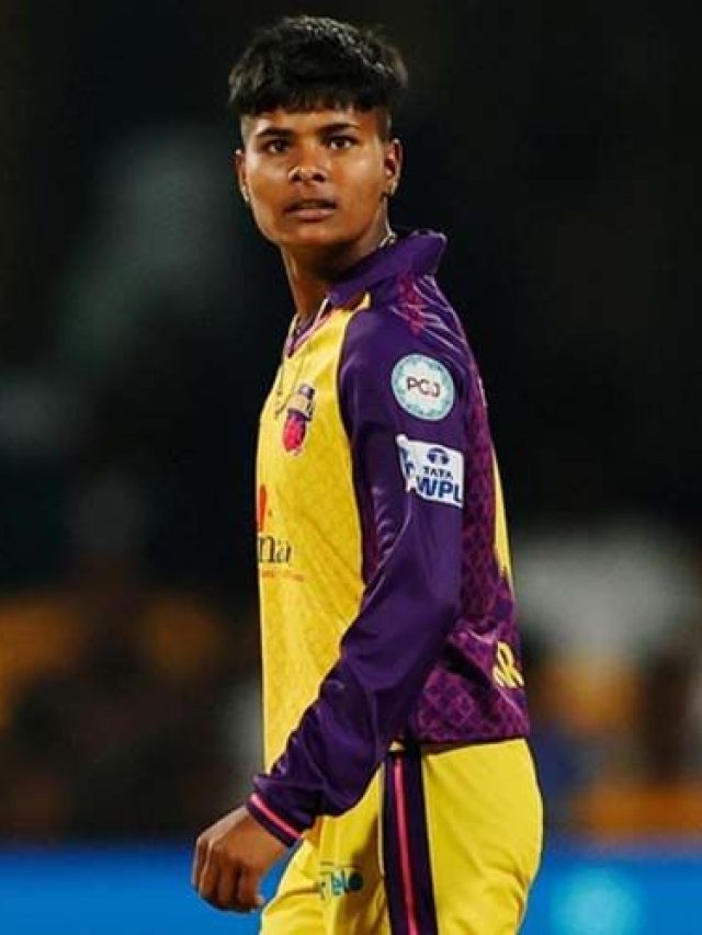 6 विकेट लेकर तोड़ी इंग्लैंड की कमर, भारतीय गेंदबाज ने सिर्फ 18 साल की उम्र में बना दिया महारिकॉर्ड 6 विकेट लेकर तोड़ी इंग्लैंड की कमर, भारतीय गेंदबाज ने सिर्फ 18 साल की उम्र में बना दिया महारिकॉर्ड