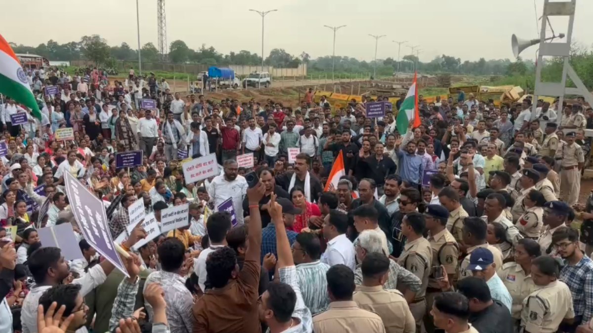 विधानसभा घेराव करने निकले NHM संविदा कर्मी, प्रदर्शनकारियों और पुलिस हुई झूमाझटकी, संघ ने ठोस निर्णय लेने के लिए 15 अगस्त तक का दिया अल्टीमेटम