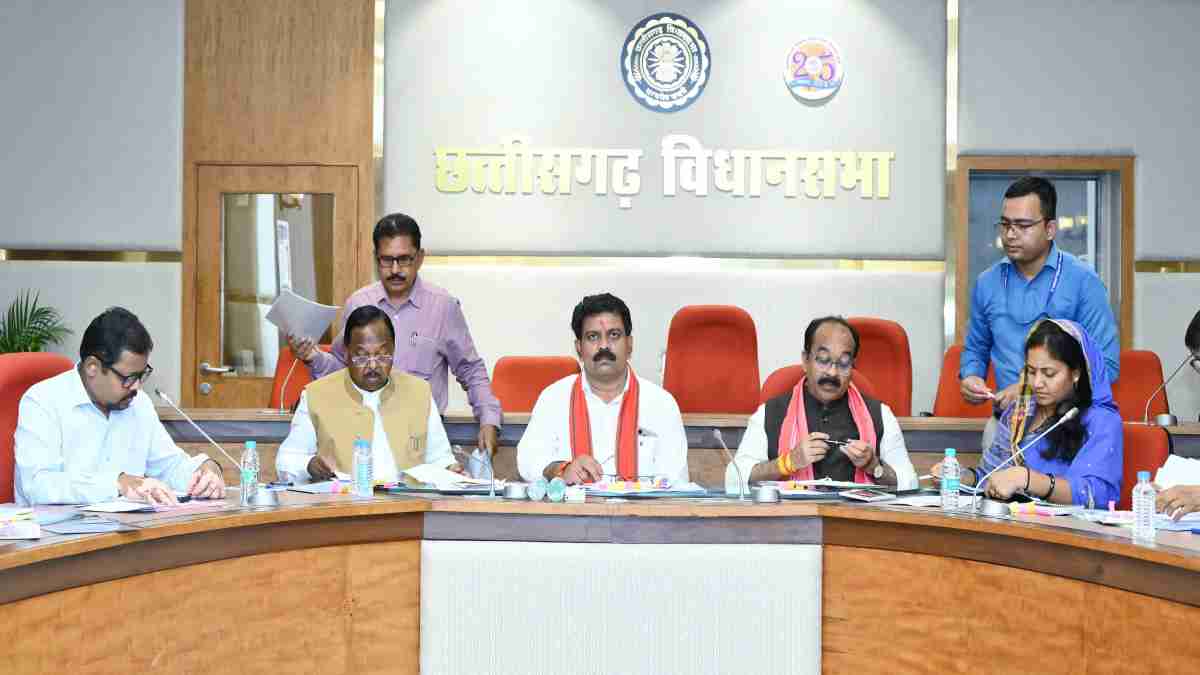 मंत्रिपरिषद की उपसमिति की हुई बैठक, डिप्टी सीएम विजय शर्मा ने की राजनीतिक आंदोलनों से संबंधित मामलों की समीक्षा