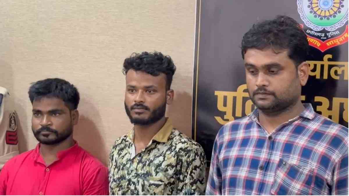 सूने मकान की रेकी के बाद चोरी : 2 आरोपी समेत चोरी का सामान खरीदने वाला गिरफ्तार, 8 लाख से अधिक का माल जब्त