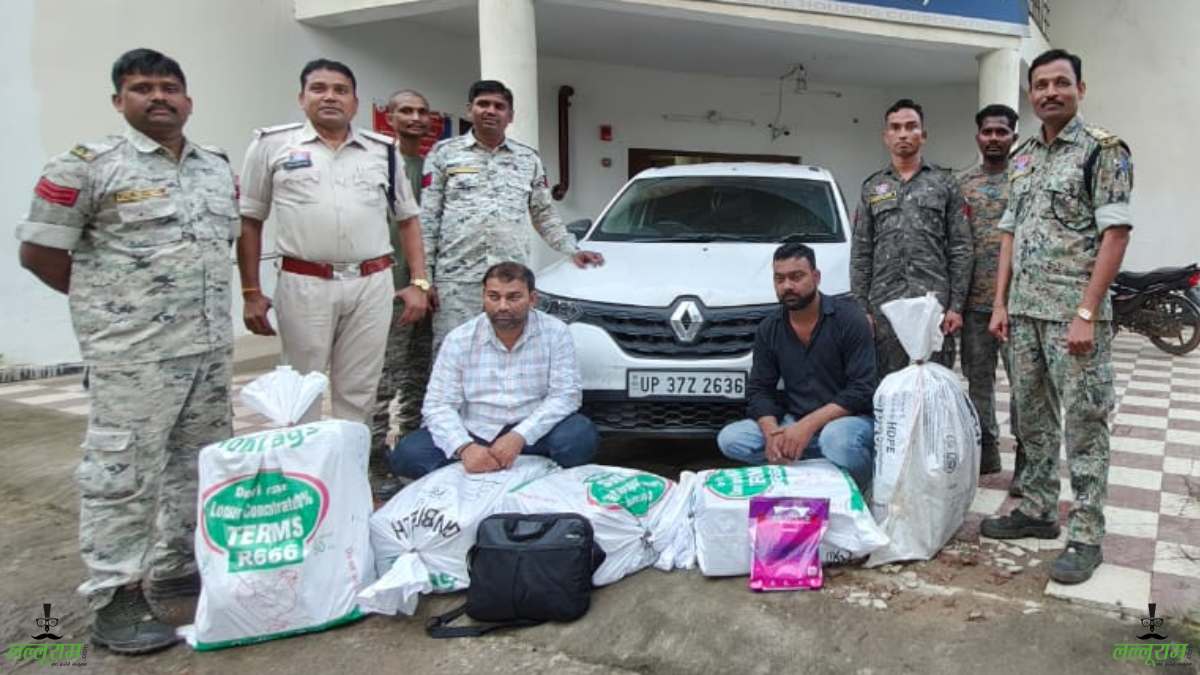 नशे के खिलाफ पुलिस की बड़ी कार्रवाई: 1 क्विंटल से अधिक गांजे के साथ 2 अंतरराज्यीय तस्करों को किया गिरफ्तार, कार समेत 16 लाख का माल जब्त