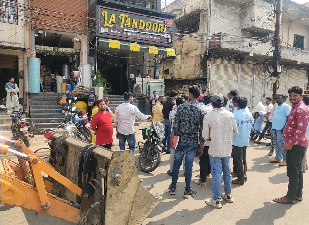 रायपुर कलेक्टर ने क्यों दिए इस होटल पर कार्रवाई के निर्देश ? नगर निगम ने किया सील