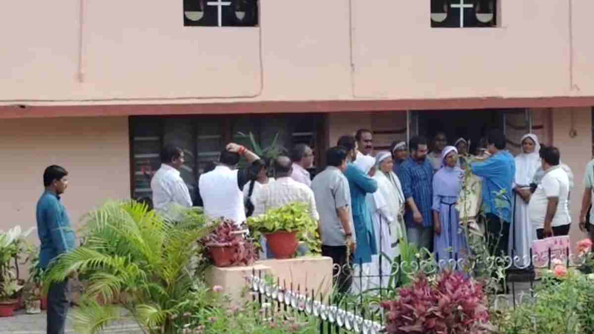 दुर्ग जेल से ननों की रिहाई, कांग्रेस और चर्च के लोगों ने किया सम्मान