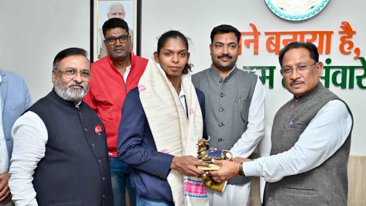 मुख्यमंत्री साय ने कबड्डी की वर्ल्ड चैंपियन संजू देवी को दी बधाई, कहा- आपने महिला सशक्तिकरण की एक नई मिसाल पेश की