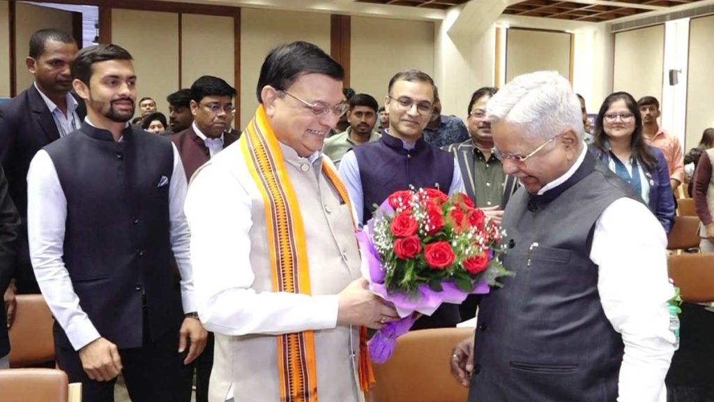 छत्तीसगढ़ के औद्योगिक भविष्य पर उद्योगपतियों और अधिकारियों के बीच हुआ मंथन… 2 conclave 02