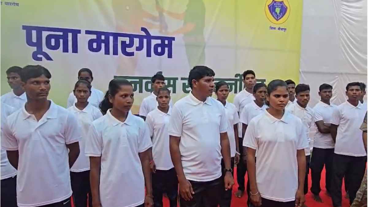 बड़ी खबर : 84 लाख के इनामी 34 नक्सलियों ने किया सरेंडर, IED ब्लास्ट, फायरिंग, आगजनी की घटनाओं में थे शामिल