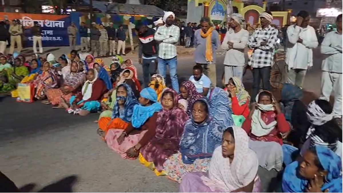 जेल में कांग्रेस नेता की मौत पर बवाल : हाईवे पर आदिवासी समाज का चक्काजाम जारी, अब तक नहीं लिया शव, इधर मजिस्ट्रेट ने दिए न्यायिक जांच के आदेश