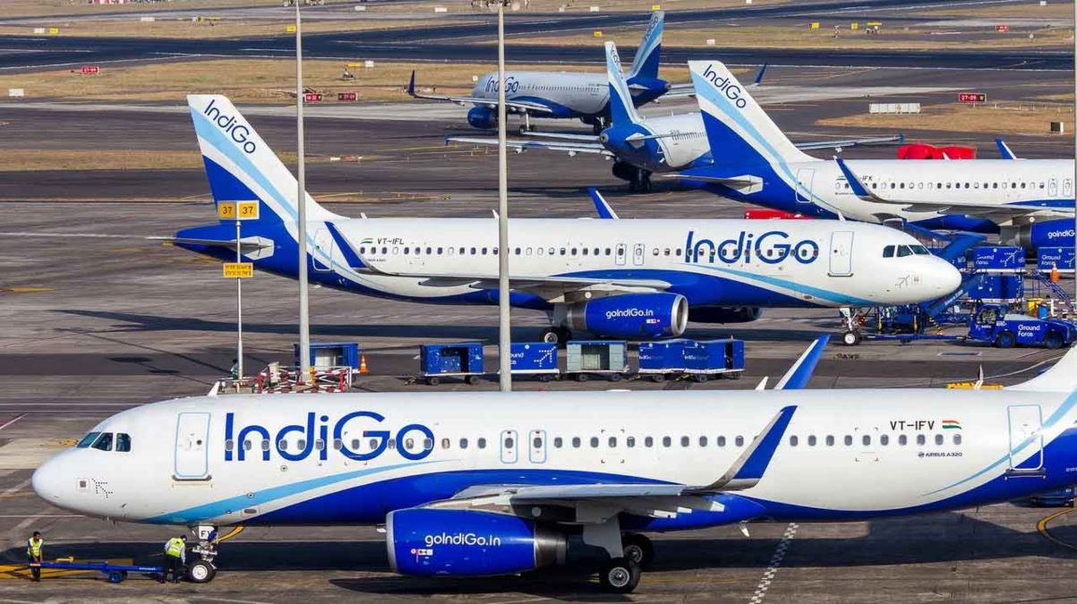 IndiGo Airlines को छत्तीसगढ़ सिविल सोसाइटी ने भेजा लीगल नोटिस, 9000 करोड़ के जुर्माने की मांग