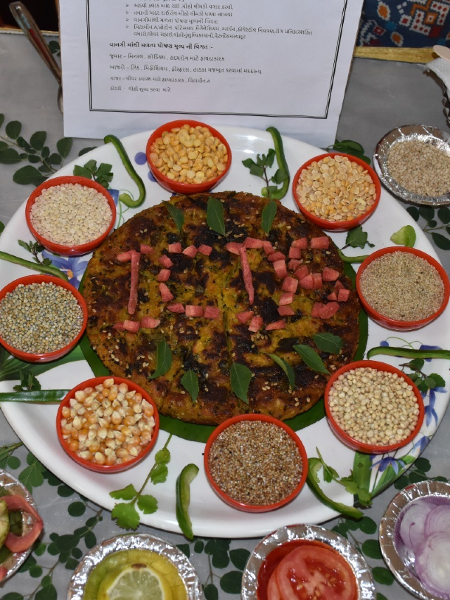 Year Ender 2025: कोम्बुचा से लेकर मिलेट्स तक, 2025 में इन फूड्स का रहा जवला