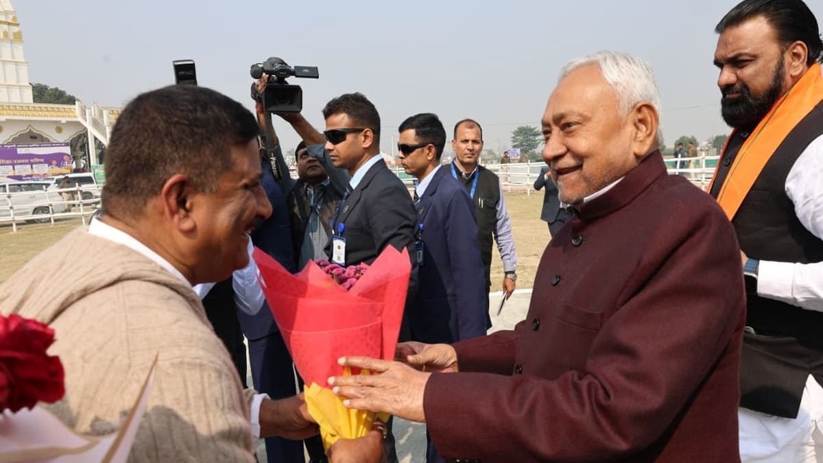 मुख्यमंत्री ने समृद्धि यात्रा के दौरान मधुबनी को दी बड़ी सौगात, 391 करोड़ की लागत से 395 योजनाओं का उद्घाटन-शिलान्यास