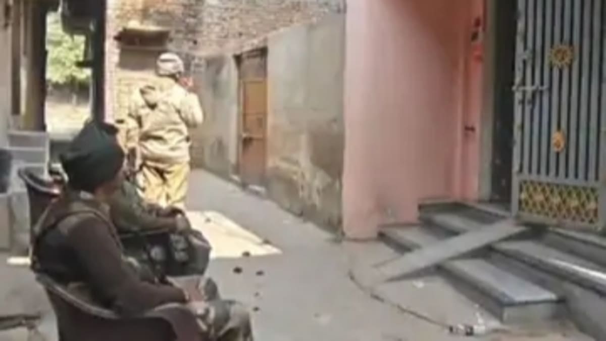 गयाजी में धान कारोबारी राजेश गुप्ता के ठिकानों पर आयकर टीम की जांच