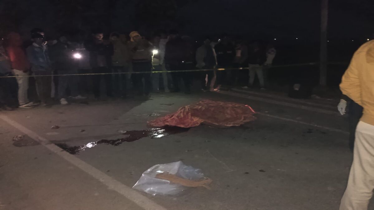 मोतिहारी में टेंपू-बाइक की भीषण टक्कर, छात्र की मौत, एक युवक गंभीर घायल