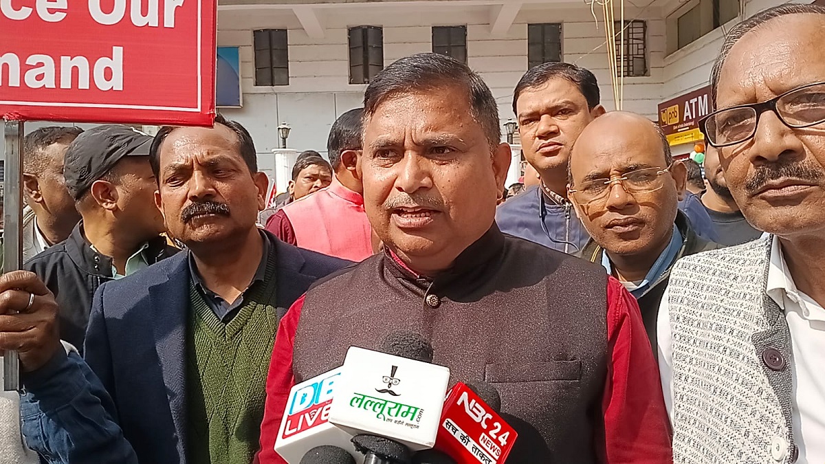 देश भर में बैंक सेवाएं ठप: बिहार में दिखा एक दिवसीय हड़ताल का असर, फाइव डे बैंकिंग प्रणाली लागू करने की मांग पर अड़े बैंक कर्मचारी