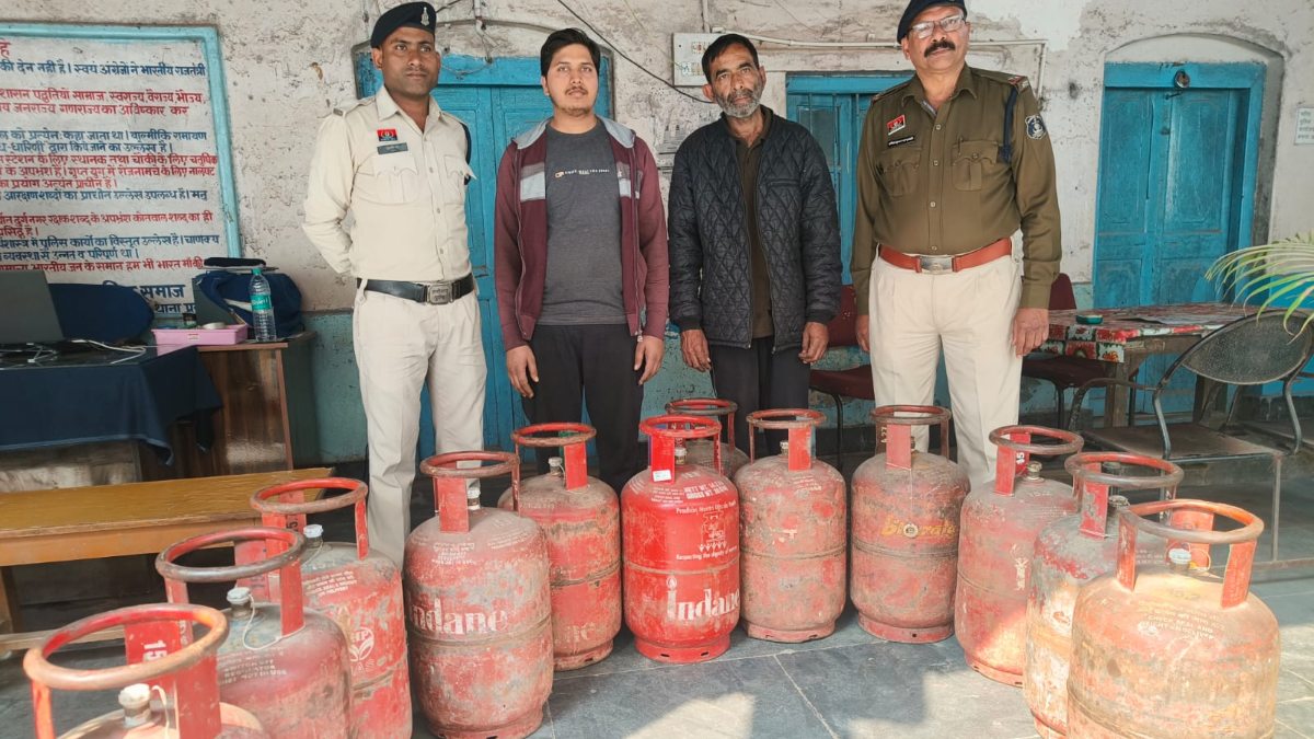 CG News : अंतरजिला गैस सिलेंडर चोर गिरोह का पर्दाफाश, 24 घंटे के भीतर मुख्य आरोपी सहित खरीदार गिरफ्तार