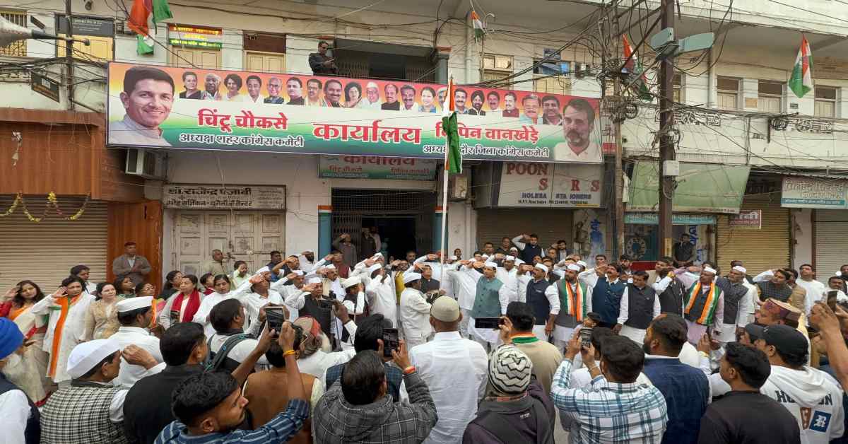 इंदौर में PCC चीफ ने फहराया तिरंगा झंडा: बीजेपी सरकार से पूछे तीखे सवाल, पीएम मोदी से किया ये आग्रह