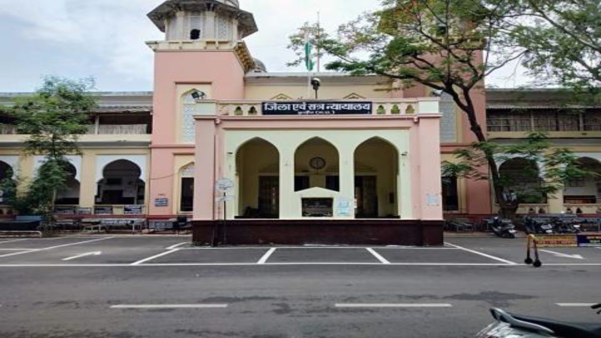 प्यार के चक्कर में ली थी जान, अब चारों दोषियों को उम्रकैद प्यार के चक्कर में ली थी जान, अब चारों दोषियों को उम्रकैद