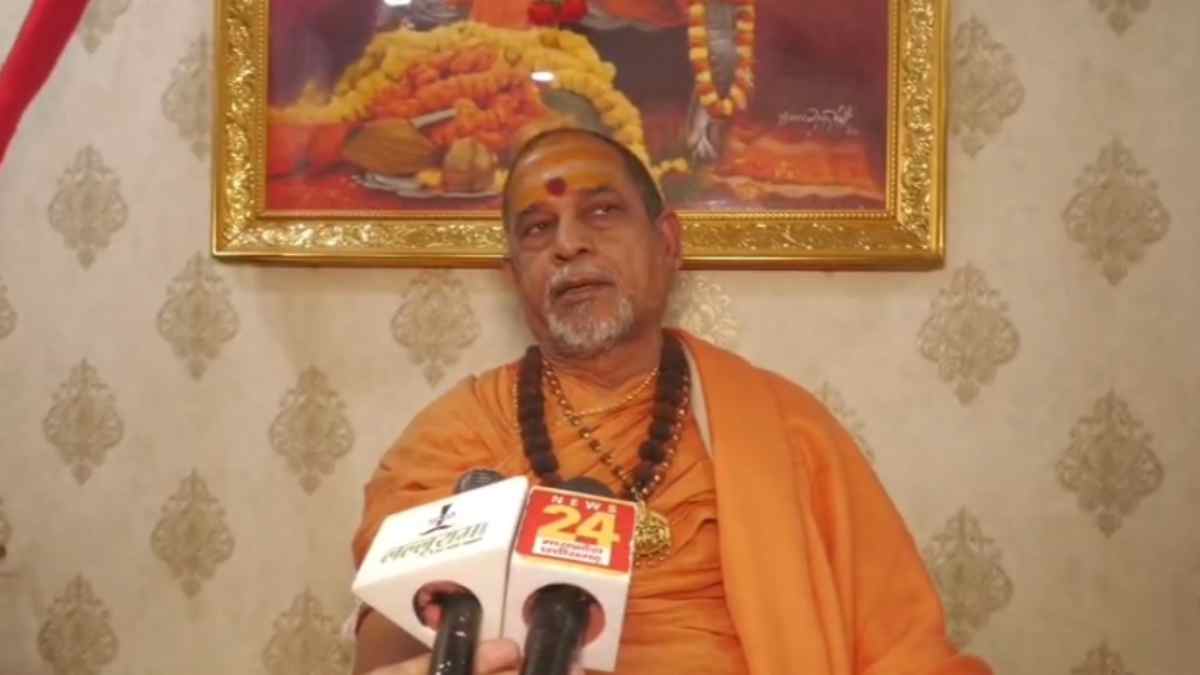 शंकराचार्य स्वामी सदानंद सरस्वती पहुंचे ग्वालियर, अविमुक्तेश्वरानंद विवाद पर कहा- वह स्नान करने गए थे, UP सरकार की संपत्ति छीनने नहीं, प्रशासन को माफी मांगनी थी