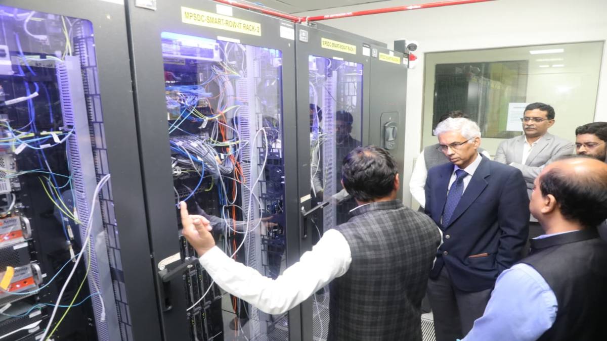 MP डेटा सेंटर को पीएम गति शक्ति प्लेटफॉर्म से जोड़ने की तैयारी: केंद्र और राज्य सरकार के बीच होगी सीधी शेयरिंग, मुख्य सचिव ने किया निरीक्षण