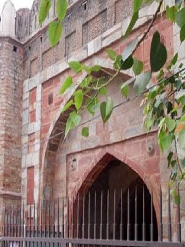 क्या है तुर्कमान गेट का इतिहास? जहां 1976 में पहली बार चला बुलडोजर