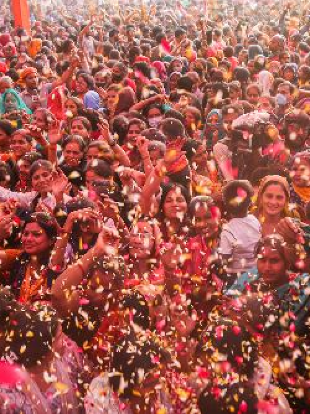 Holi In Braj: आखिर ब्रज में 40 दिन तक क्यों मनाई जाती है होली?