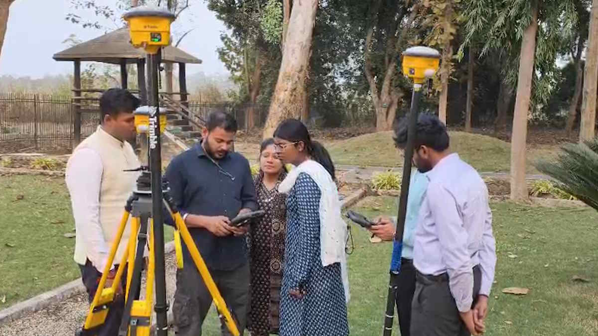 बारनवापारा में जुटे प्रशिक्षु आईएफएस अधिकारी, डीजीपीएस सर्वे के साथ दिया गया वन्यजीव प्रबंधन का व्यवहारिक प्रशिक्षण…
