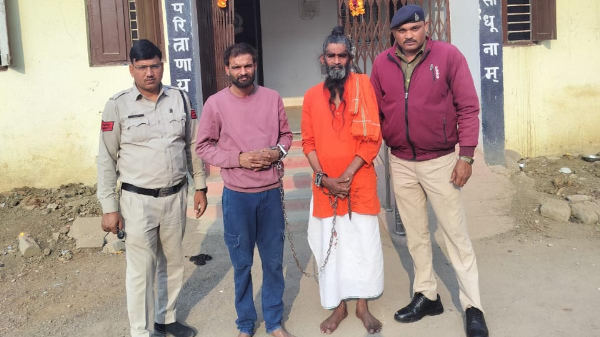 OPERATION NISCHAY : नाकेबंदी को तोड़कर भाग रहे अंतर्राज्यीय गांजा तस्करों को पुलिस ने पकड़ा, 17 लाख का गांजा जब्त, दो आरोपी गिरफ्तार