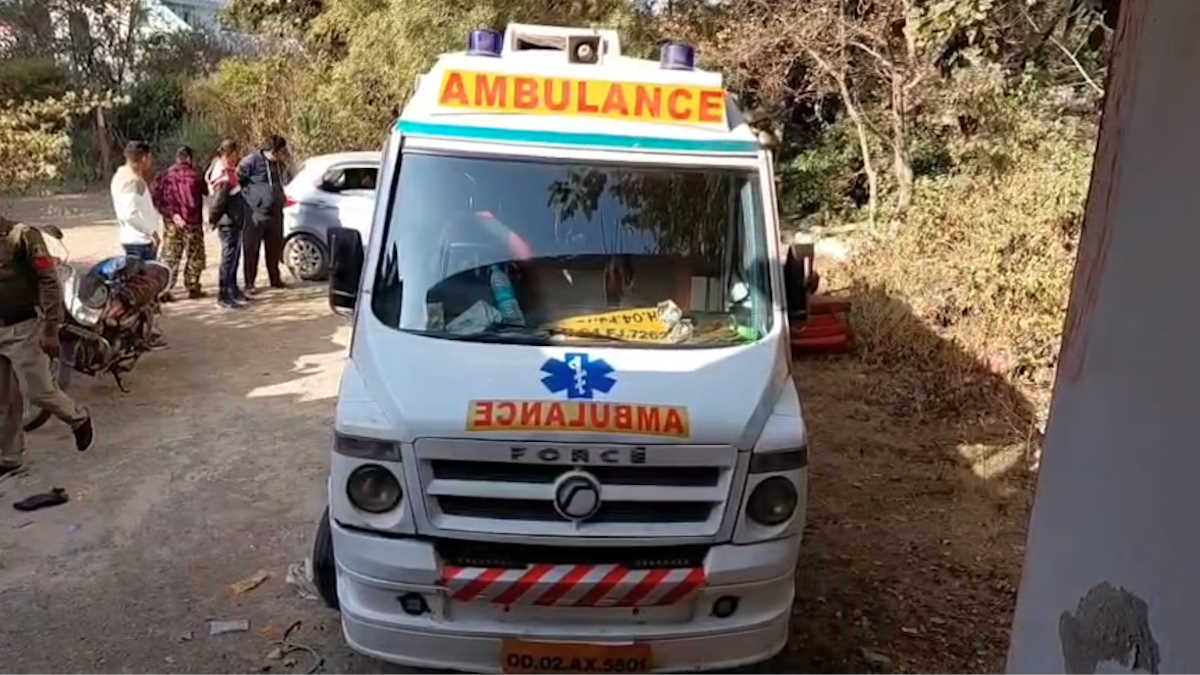 एंबुलेंस से ढाई करोड़ का गांजा जब्त, तीन आरोपियों को पुलिस ने किया गिरफ्तार…