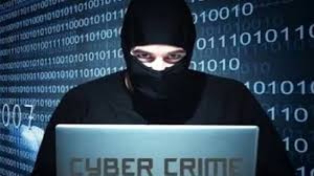 विदेशी महिला नागरिक से फर्जी पुलिस अफसर बनकर ठगे 66 लाख, आरोपी गिरफ्तार साथी फरार