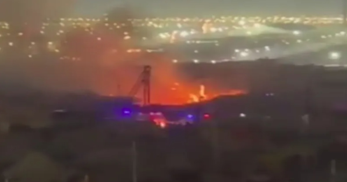 माघ मेले में फिर भड़की आग, रेलवे लाइन के पास मची अफरा-तफरी माघ मेले में फिर भड़की आग, रेलवे लाइन के पास मची अफरा-तफरी