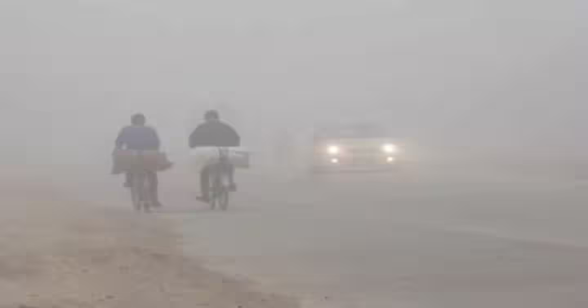 UP Weather Today : फिर कोहरे की चपेट में उत्तर प्रदेश, बारिश की भी संभावना