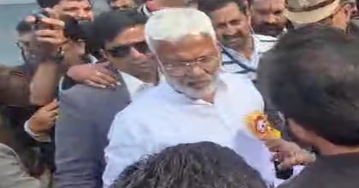 BJP विधायक ने रोका योगी के मंत्री का काफिला, कार्यकर्ता और समर्थकों के साथ मिलकर इस मुद्दे पर जताई नाराजगी