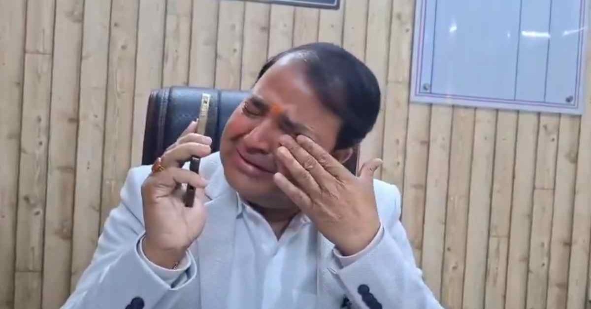 योगी के समर्थन में इस्तीफा देने वाले GST डिप्टी कमिश्नर का यूटर्न, वापस लिया अपना रेजिग्नेशन, भाई को बताया मुख्तार गैंग का सदस्य