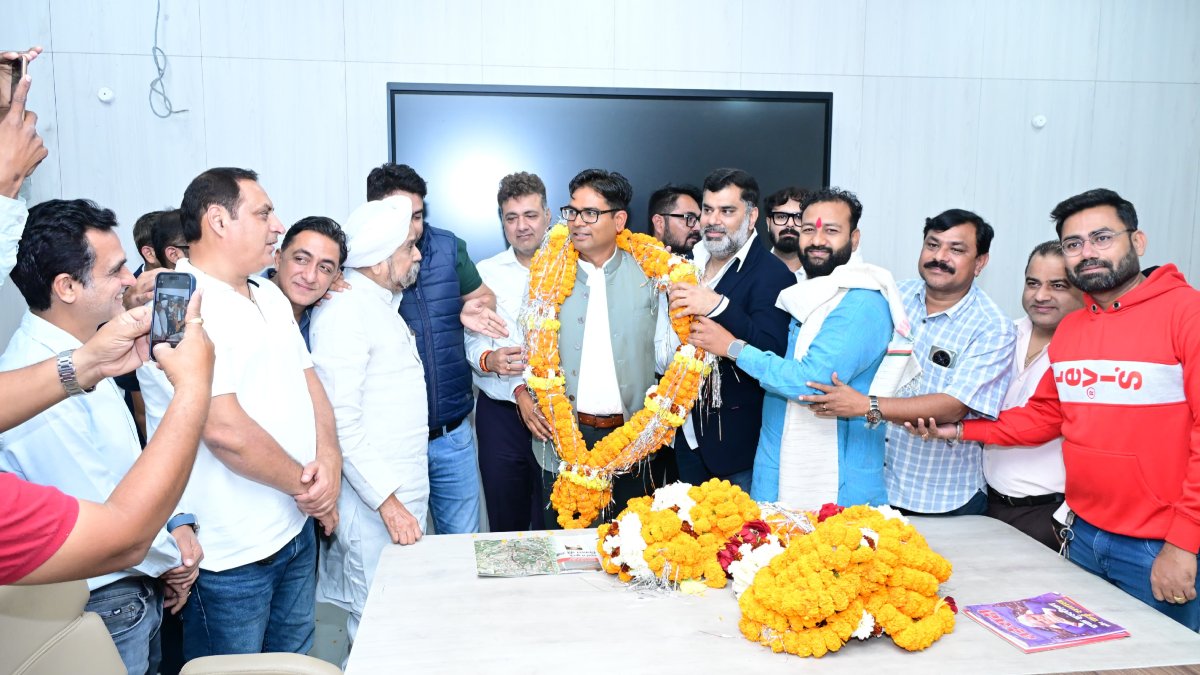 संशोधित भूमि गाइडलाइन को लेकर रियल एस्टेट सहित प्रतिनिधिमंडलों में उत्साह : वित्त मंत्री का विभिन्न संगठनों ने किया सम्मान, ओपी चौधरी ने कहा- इससे रियल एस्टेट को मिलेगी गति और जनता को राहत